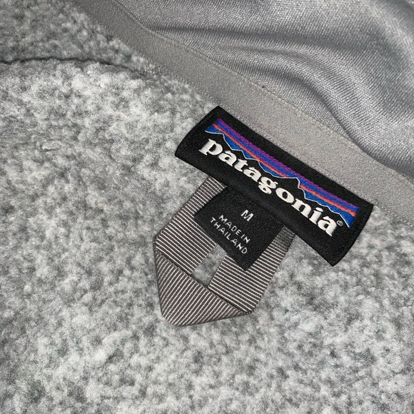 Patagonia women’s zip up - Picture 4 of 4